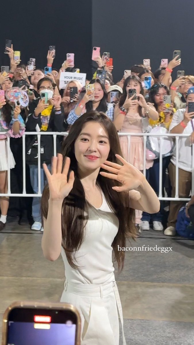 ค่าบัตรคอน 0 บาทของแท้🥹
#RedVelvet_FANCON_TOUR_inBKK #RedVelvet_FANCON_TOUR_in_Bangkok