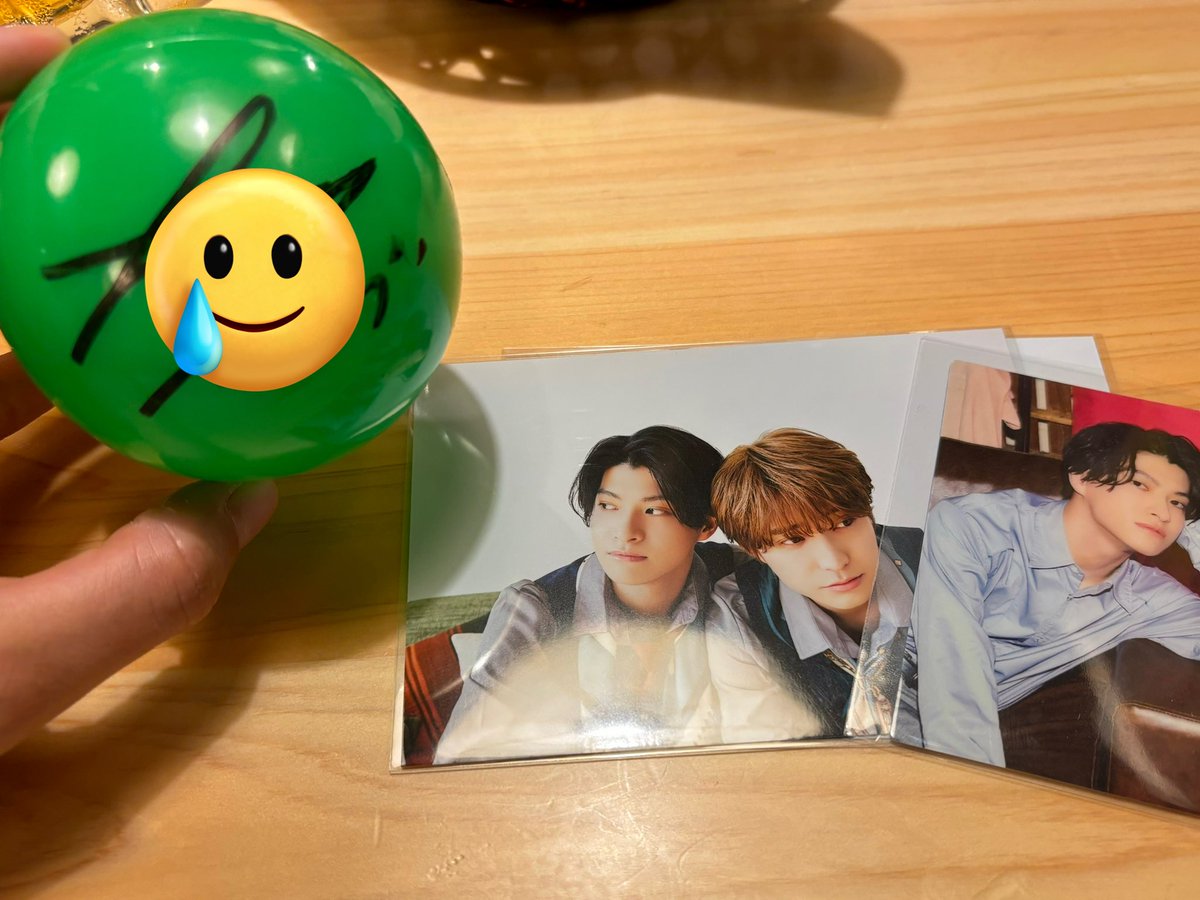 gaku_suki_'s tweet photo. 人生初のサインボール彪我くんからいただきました、、😭
見つけてくれてかつ優しく投げてくれてありがとう♡
家宝にします👏 https://t.co/06zfSWLCzC