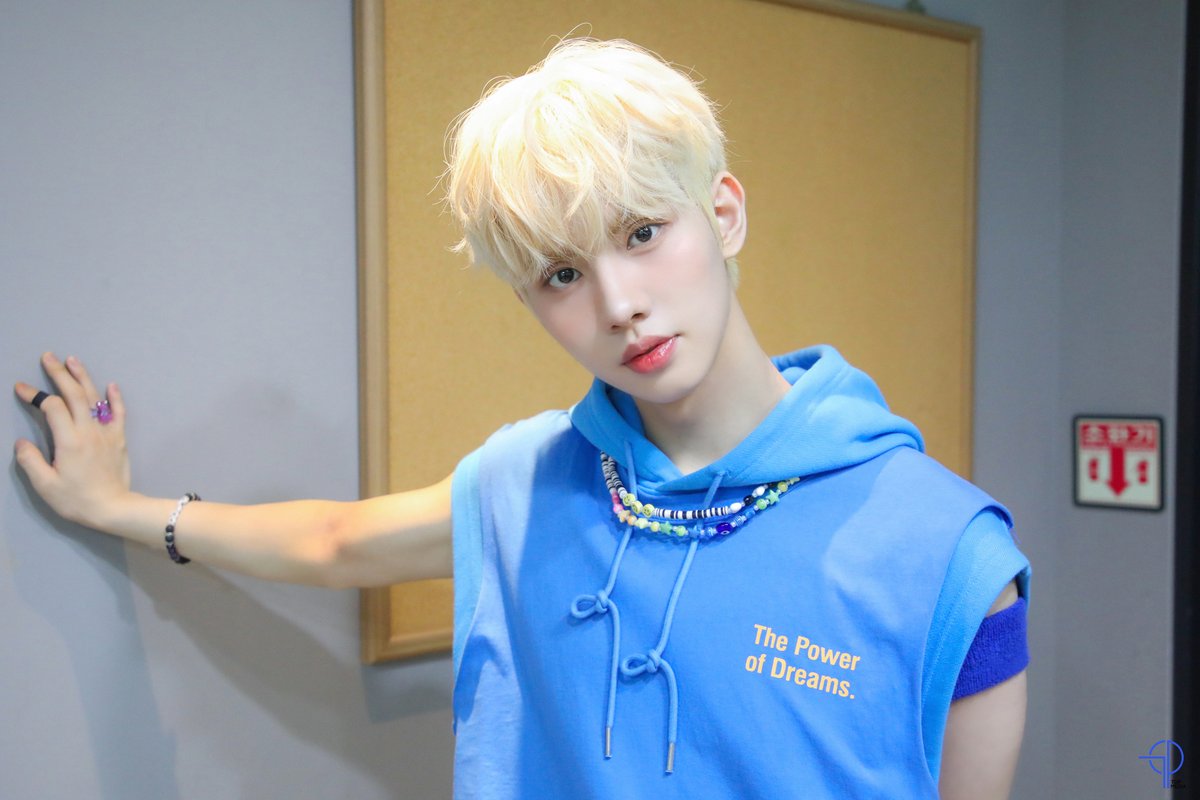 [📝][#포스트][#MCND] 가 말아주는 아뜨뜨뜨가 좋다고 말해

🔗naver.me/FiojsPeh

💎포스트 내 이벤트가 진행되오니! 많은 참여 바랍니다

#MCND #엠씨엔디 #아뜨뜨뜨