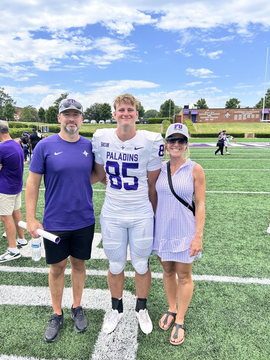 sruckhrealtor's tweet photo. So good seeing my boy & his team practice yesterday @ Furman for Fan Fest. Looking forward to a great season!! First up Ole Miss.
@aiden_ruckh #85
#fufootball
#furman https://t.co/tu1DLIYwNG