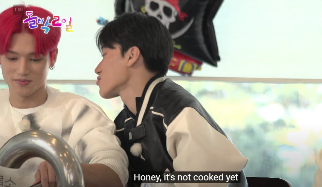 vikingateez's tweet photo. no context woosan screenshots on my phone; a thread https://t.co/tu4x43BXZr