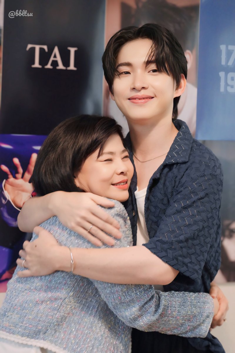 peesu__s's tweet photo. 17.08.24 🎂HBDไต๋ไต๋~8

#25thBirthDaywithtaitnp 
#taitnp https://t.co/0BbPk3Cb8o