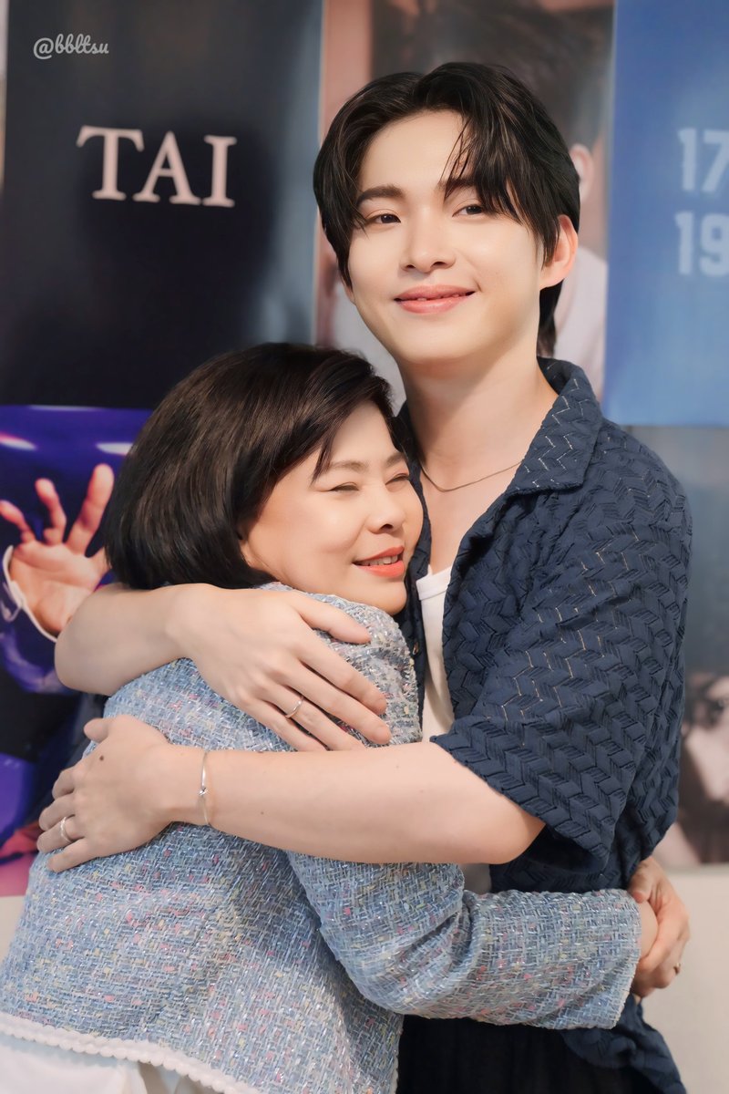 peesu__s's tweet photo. 17.08.24 🎂HBDไต๋ไต๋~8

#25thBirthDaywithtaitnp 
#taitnp https://t.co/0BbPk3Cb8o