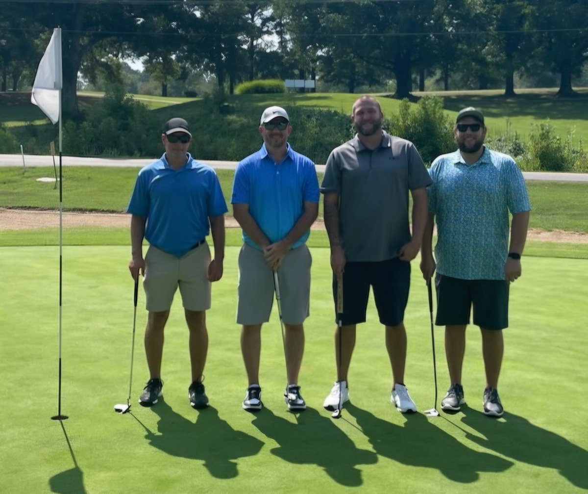 Red Devils Golf tweet media