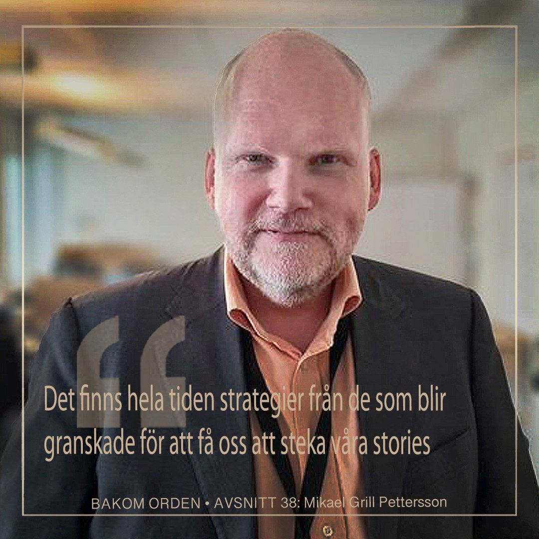 bakom_ordenpodd's tweet photo. Nytt avsnitt ute och där träffar jag @micke_grill, som sen 1 år tillbaka är granskande reporter på @sr_ekot. Vi pratar om ledstjärnor vid ansvarsintervjuer, bulldozerjournalistik och skarven mellan orden och verkligheten.
Länk i profilen.
#bakomorden #poddcast
Foto: LM&C 📷 https://t.co/PcWoMwlCFl