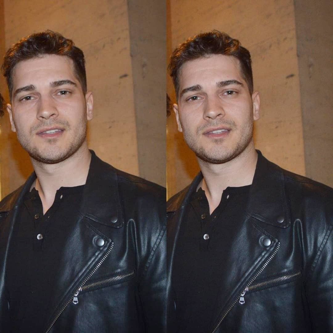 sana bisey söylim mi
eger savasta karsılasırsak 
sık kafama gec
ben senin gozlerine bakarsam elim kitlenir
tetige basamam anladin