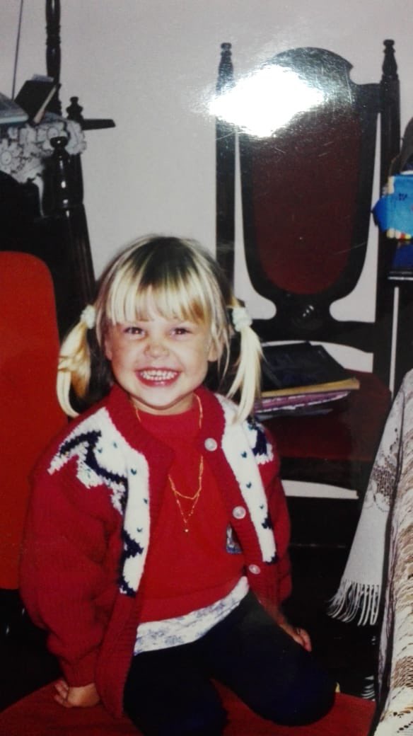 Feliz día a todos los niño ♥️ acá una mini Mari feliz y tranquilita como siempre 🤣 #EsteFinde