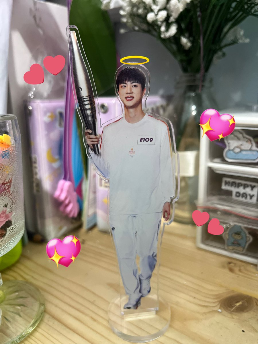JinBase_'s tweet photo. Our self-production merch donation for funding KSJ1 is hereeeee🥰🥰🥰 for everyone who ordering please wait a bit, gonna send happy mails to you sooon💗💌🎀

KSJ1 IS COMING 
JIN IS COMING 
SEOKJIN IS NEXT
#Jin #진 #방탄소년단진 #BTSJIN https://t.co/G50tH0MmgT