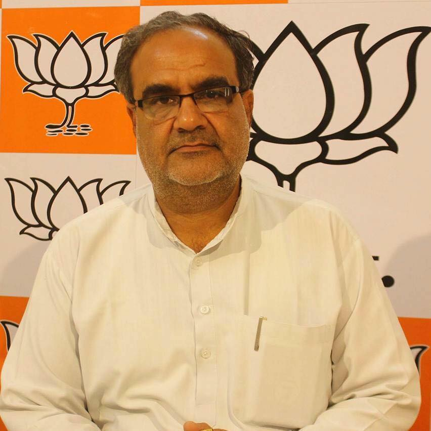 मुरादाबाद 

➡69000 शिक्षक भर्ती का मामला

➡भाजपा प्रदेश अध्यक्ष भूपेंद्र चौधरी का बयान

➡सरकार किसी भी युवा के साथ अन्याय नहीं होने देगी'

➡हम संविधान के प्रति संकल्पित हैं

➡संविधान में जो व्यवस्था है उसी को लेकर आगे बढ़ेंगे’

➡सपा सरकार में एक ही जाति के लोगों की भर्ती