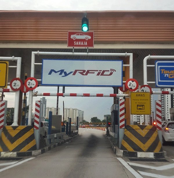 I perasan orang ramai takut lagi nak pakai RFID but actually kalau korang betul-betul ikut guidelines yang diberi korang tak perlu reverse kali ke 2 pun. Here i have some tips !