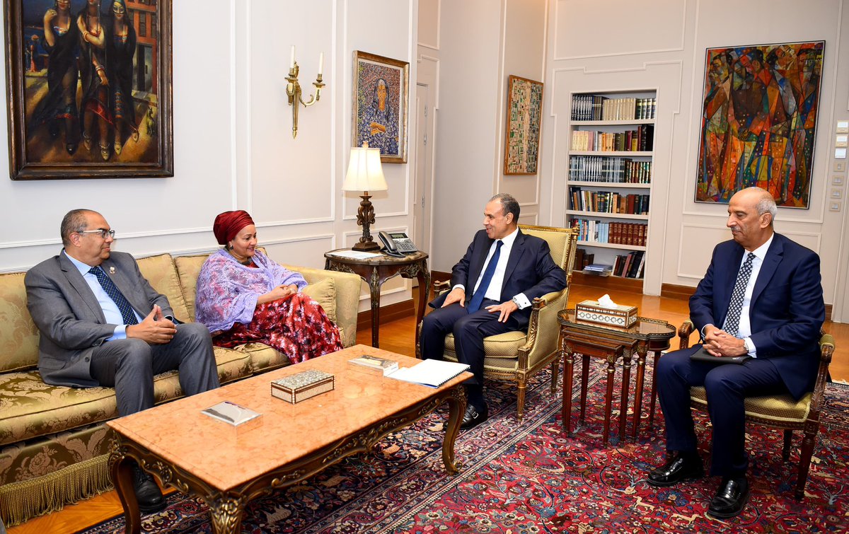 MfaEgypt's tweet photo. 📍MFA HQ| 

FM Dr. Badr Abdelaty receives @AminaJMohammed, Deputy SG of the UN. 

🇪🇬 values its partnership with the 🇺🇳 &amp; reiterates its commitment towards achieving the SDGs and maintaining global peace and security.  

🇪🇬🤝🇺🇳

@UN https://t.co/e5m5WaUnSH