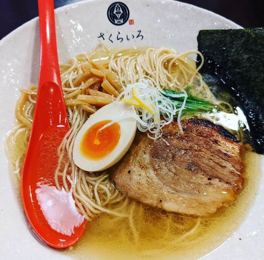 kimagure_lluvia's tweet photo. #飯テロ
#ラーメン
#写真好きと繋がりたい
#写真好きな人と繋がりたい
#写真撮ってる人と繋がりたい https://t.co/gKOLIYX2RB