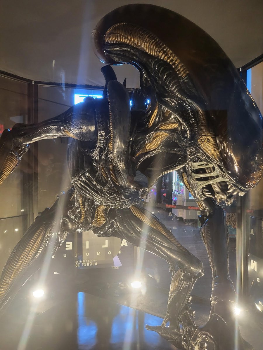 Reel_Sharks's tweet image. #AlienRomulus was a fresh, scary, and complicated new addition to the #AlienFranchise. Elements from previous installments left us with more questions than answers, but overall a solid film. Stay tuned for our review on our next episode.