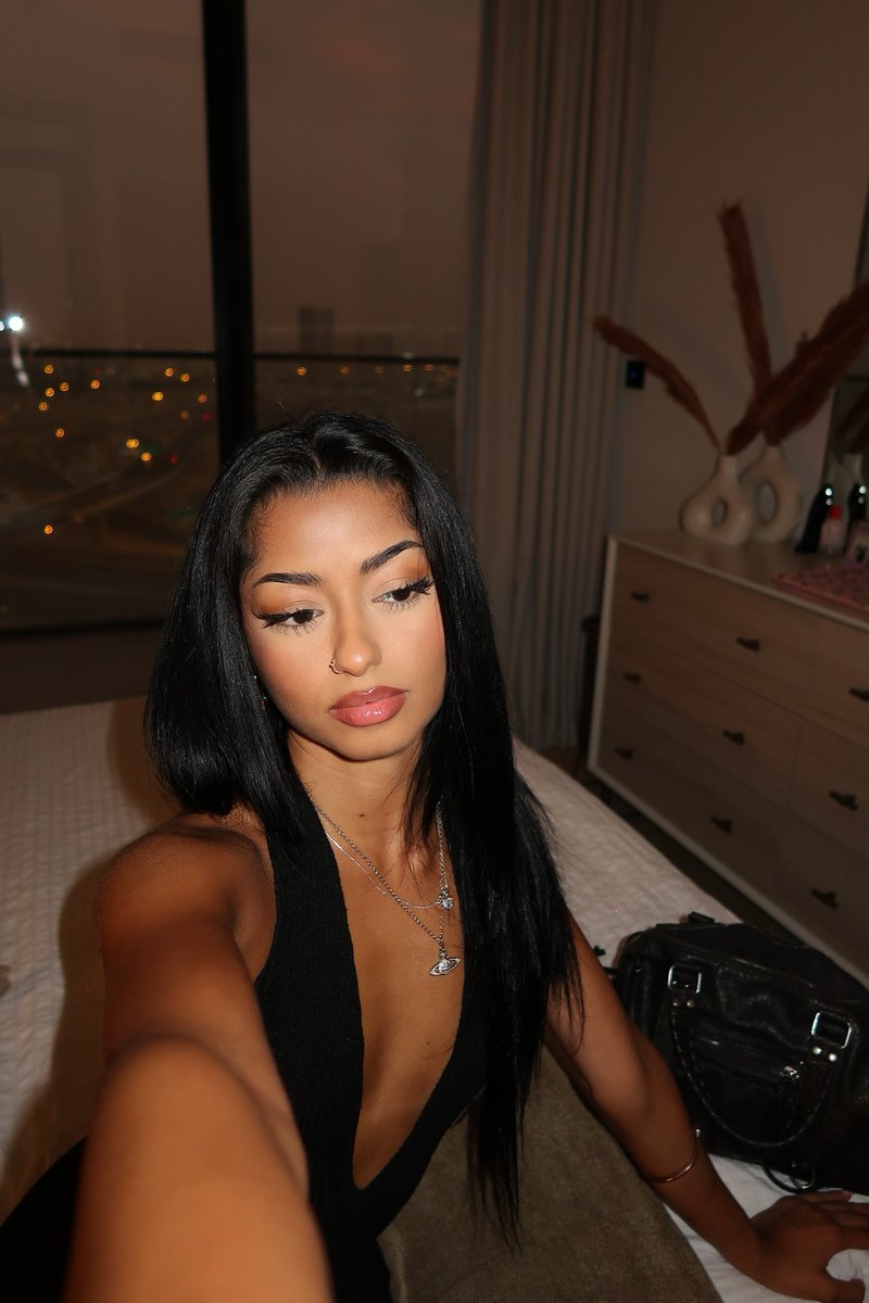 _heaven_sent__'s tweet photo. this face card pays 4 it all ! https://t.co/nJq8Itm5n4