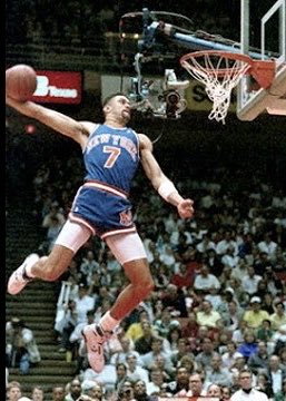 KennyRiceSports's tweet image. #HappyBirthday to my favorite ⁦@NBA⁩ #SlamDunkChamp and great friend #KennySkyWalker from Ky to NYC to Spain and points in between a wonderful journey. Many more, Kenny!