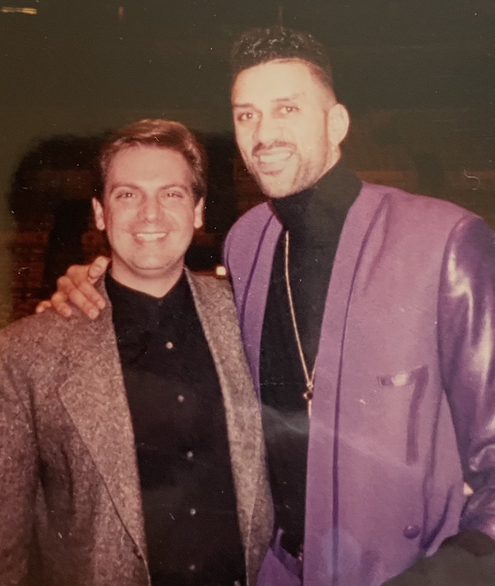 KennyRiceSports's tweet image. #HappyBirthday to my favorite ⁦@NBA⁩ #SlamDunkChamp and great friend #KennySkyWalker from Ky to NYC to Spain and points in between a wonderful journey. Many more, Kenny!