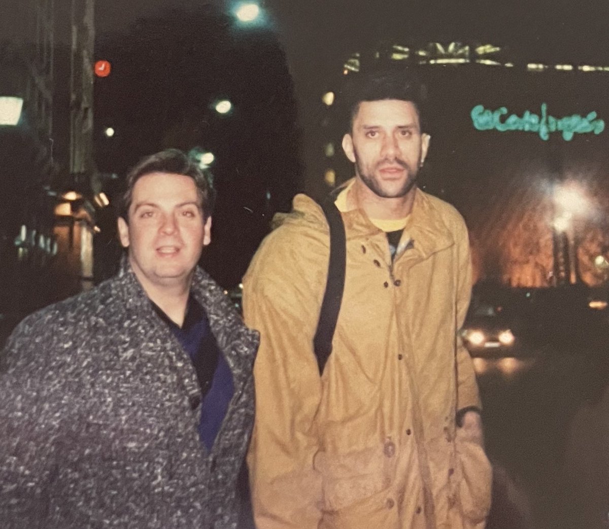 KennyRiceSports's tweet image. #HappyBirthday to my favorite ⁦@NBA⁩ #SlamDunkChamp and great friend #KennySkyWalker from Ky to NYC to Spain and points in between a wonderful journey. Many more, Kenny!