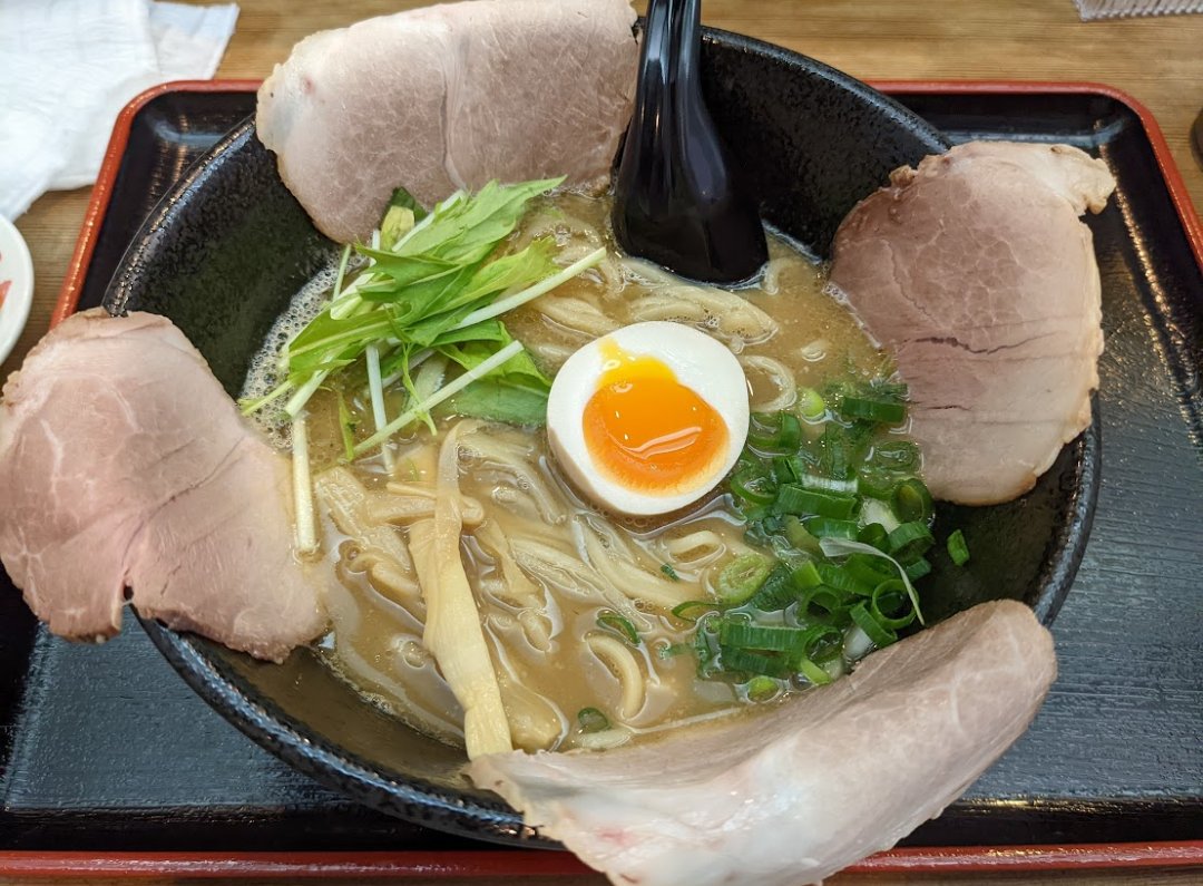 kimagure_lluvia's tweet photo. #飯テロ
#ラーメン
#写真好きと繋がりたい
#写真好きな人と繋がりたい
#写真撮ってる人と繋がりたい https://t.co/gKOLIYX2RB