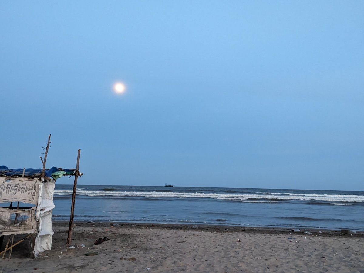 bnruchika's tweet photo. Sea, sand and moon. https://t.co/W4rcAibxko