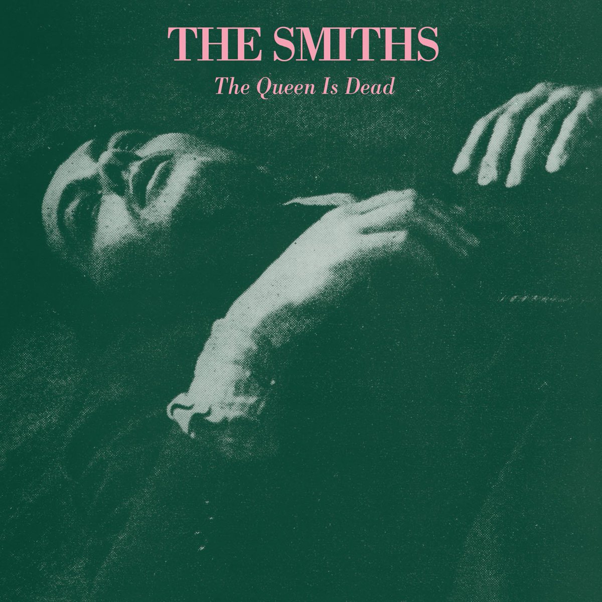 osses's tweet photo. Ha muerto Alain Delon. Un dato menos conocido de su vasta carrera, es que en 1986 autorizó personalmente a The Smiths para que la banda ocupara un frame de su actuación en la película 'L'Insoumis' (1964) como carátula del mítico álbum 'The Queen is Dead' https://t.co/XXMtV0zncO