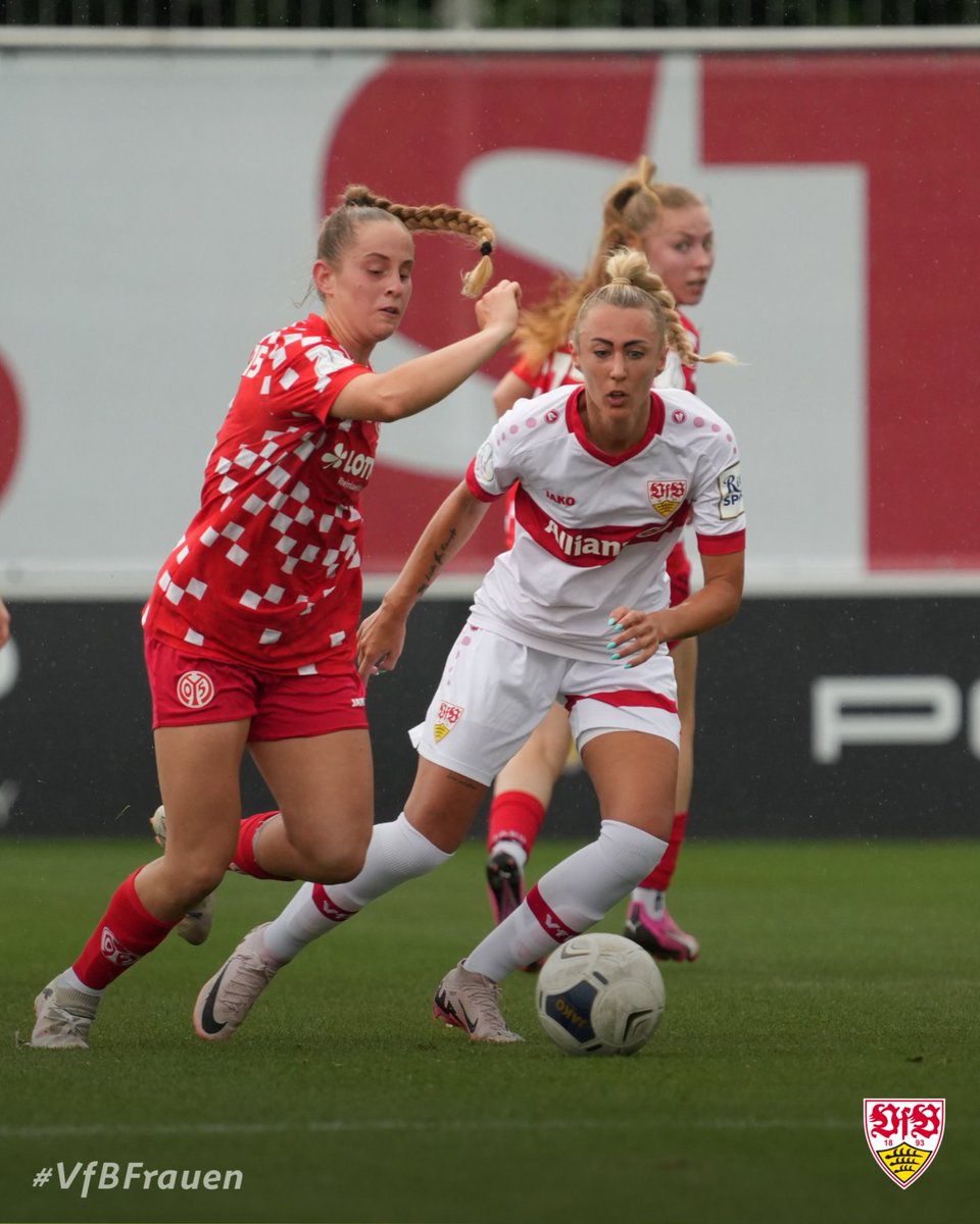 VfB_Frauen's tweet photo. Abhaken und weiter, Mädels! ✔️😤 Da ist noch alles drin! 

VfB Stuttgart 🆚 1. FSV Mainz 05 0:1 (35.)

#VfBFrauen | #DFBPokal | #VfB https://t.co/ROniVXzRDA