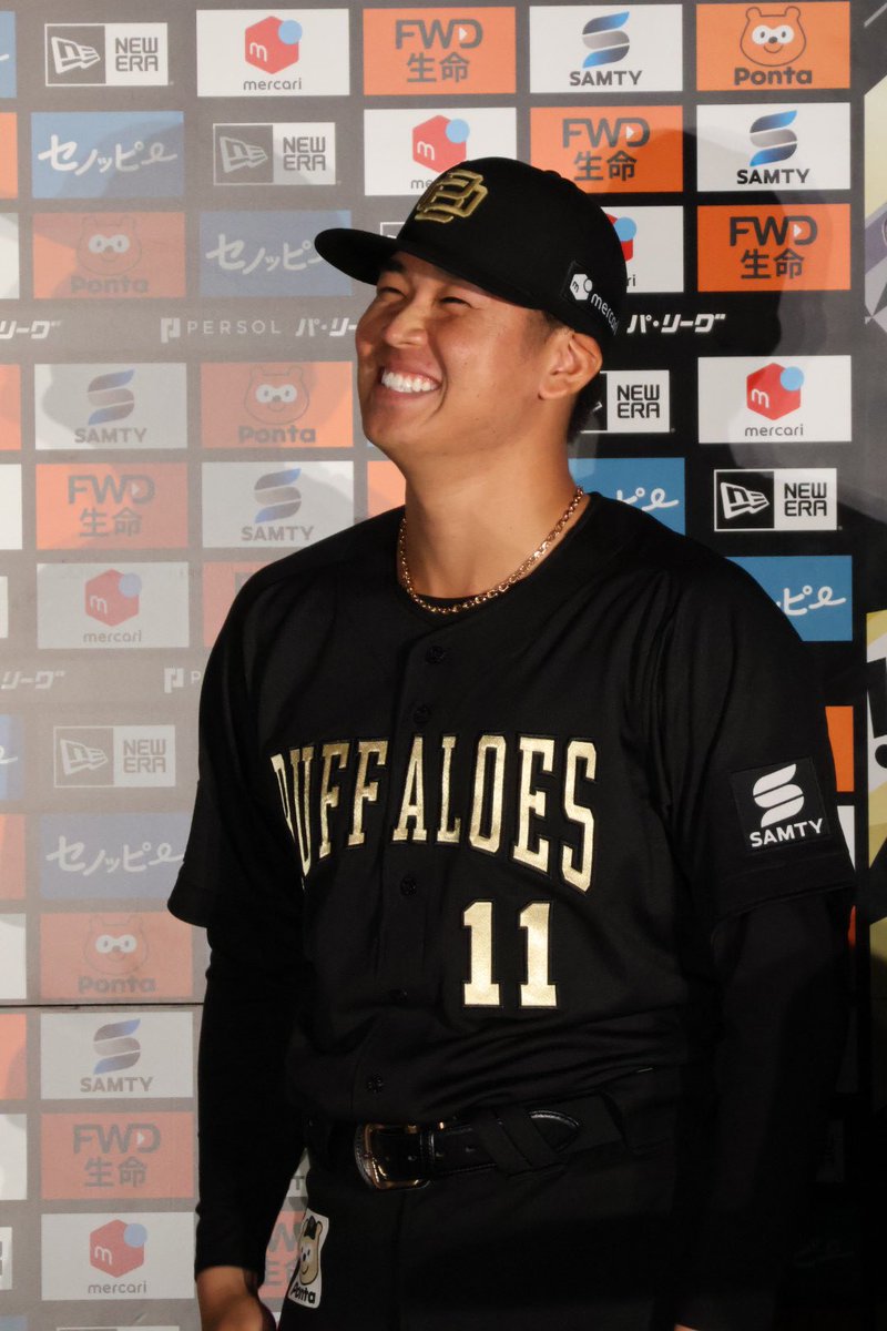 ormpage's tweet photo. 下を向いて言葉を選ぶような姿もあったけど、ヒーローインタビューでこの笑顔が見られて本当に安心した。舜平大くんのたくさんの努力が報われますように、絶対に日本を代表するピッチャーになりますように。

#Bs2024
#山下舜平大 投手
#オリックスバファローズ https://t.co/Yqmga6Xls2