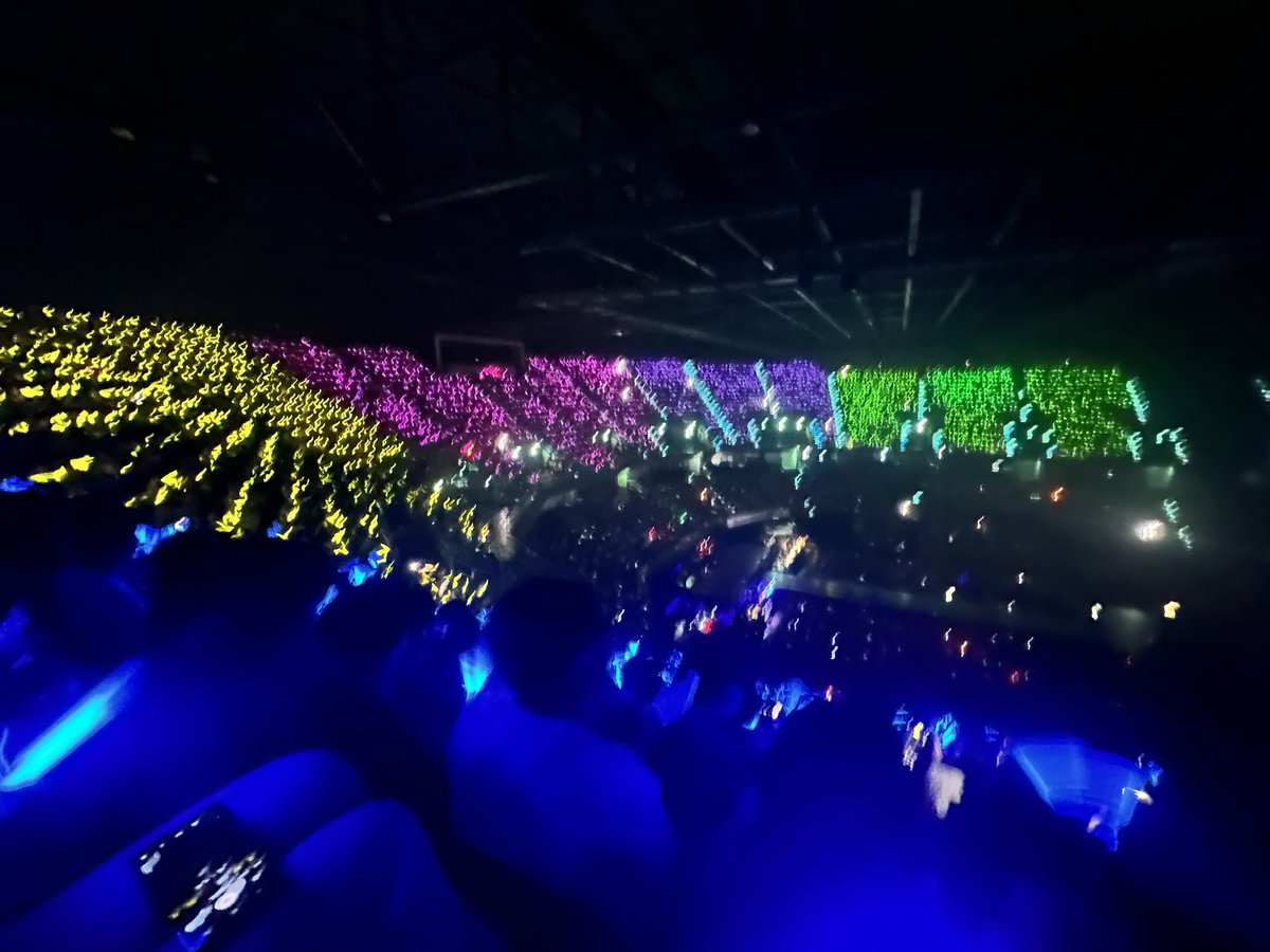 _tmye's tweet photo. 10ปีที่มีความหมายมากๆสำหรับเรา  ขอบคุณน้องเค้กมากๆที่ทำให้รักได้มากขนาดนี้
#RedVelvet_FANCON_TOUR_in_Bangkok 
#RedVelvet_FANCON_TOUR_in_BKK 
#RedVelvet_FANCON_TOUR_inBKK 
#RedVelvet https://t.co/omOVnWzdUY