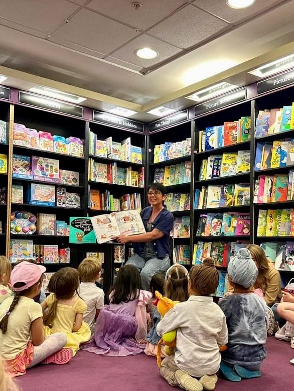 HopwoodSJ's tweet photo. Had a fabulous time at Little Mouse is Absolutely, Completely, Totally FINE! book launch yesterday @marisa_morea @FarshoreBooks @LindsayLit @WstonesRedditch. 

🐭Lots of excited children!
🐭Sold out of books! 
🐭Feeling so grateful ❤️

Thanks to everyone who helped me celebrate! https://t.co/Y9VdbG7Byr