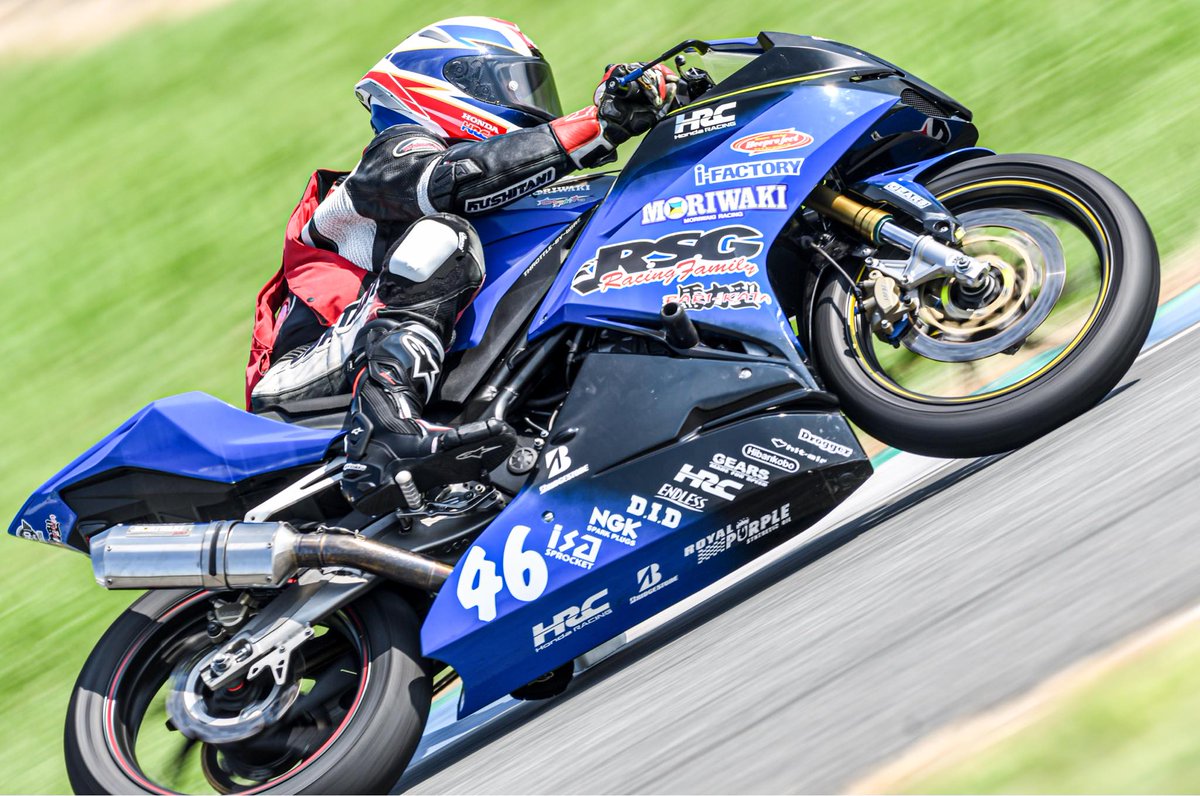 hirochan13rider's tweet photo. 最終仕様確認中
#SKMotorcyclePhotoWorks
#HSR九州
#火の国7
#バリカタ
#MORIWAKIRACING
#モリワキエンジニアリング
#GEARS
#BRIDGESTONE
#ヒバリカフェ
#朝日パン
#RSG
#ホンダショップライフ
#オートサロン永松
#I-FACTRY
#Drogger
#hitair
#beeproject https://t.co/mK9Rrm3xSc