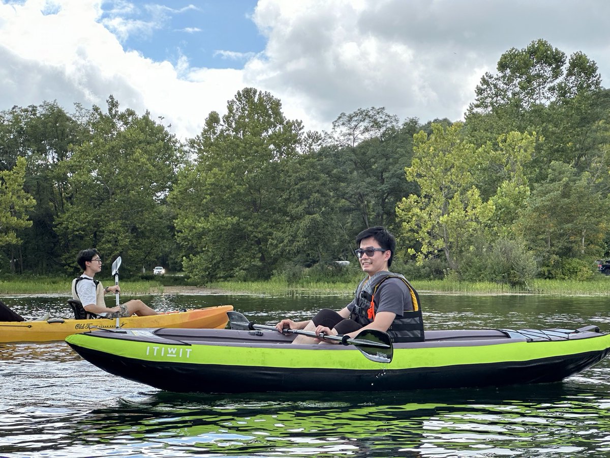 BiophotonicsIL's tweet photo. Lab coats off, life jackets on 🚣‍♀️🛟 https://t.co/nYuWY8Bxh0