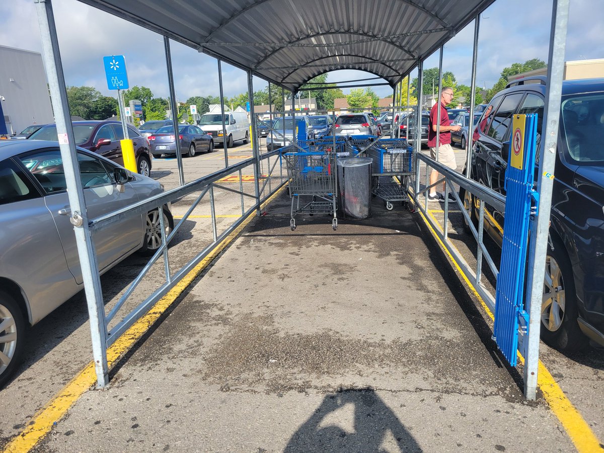 eilujseifert's tweet photo. Riddle me this
Walmart putting gates on cart corrals to lock up at night #HamOnt https://t.co/loXYHHt2Ge
