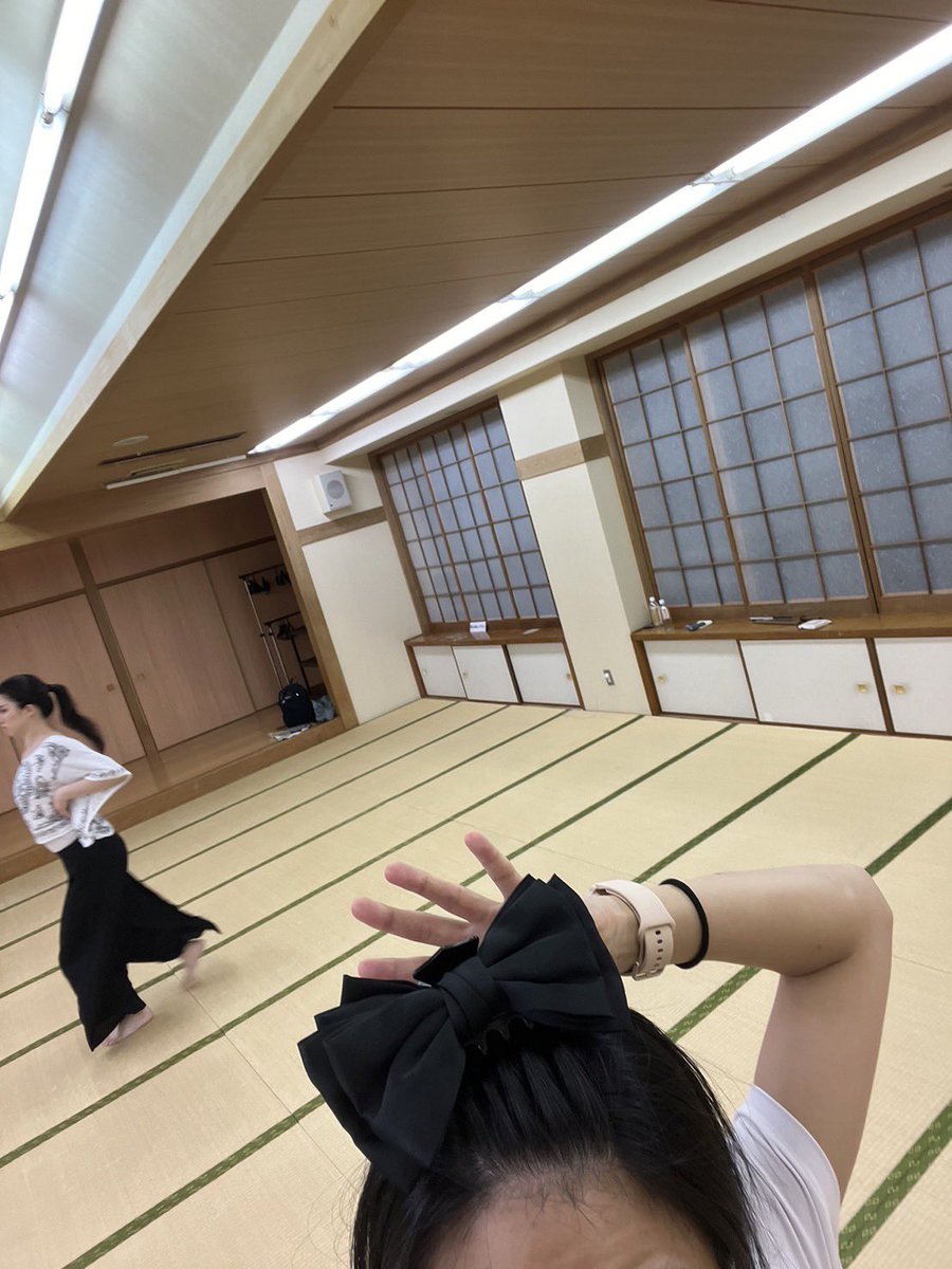 kyoka_924's tweet photo. #傘の会 

本日の稽古おわりぃ

丁寧にブラッシュアップ
振りに気を取られて丹田がｹﾂからﾎﾟｰﾝと抜けてく。ﾎﾟｰﾝと。

https://t.co/xkS54Dnpao https://t.co/iM941U20gO