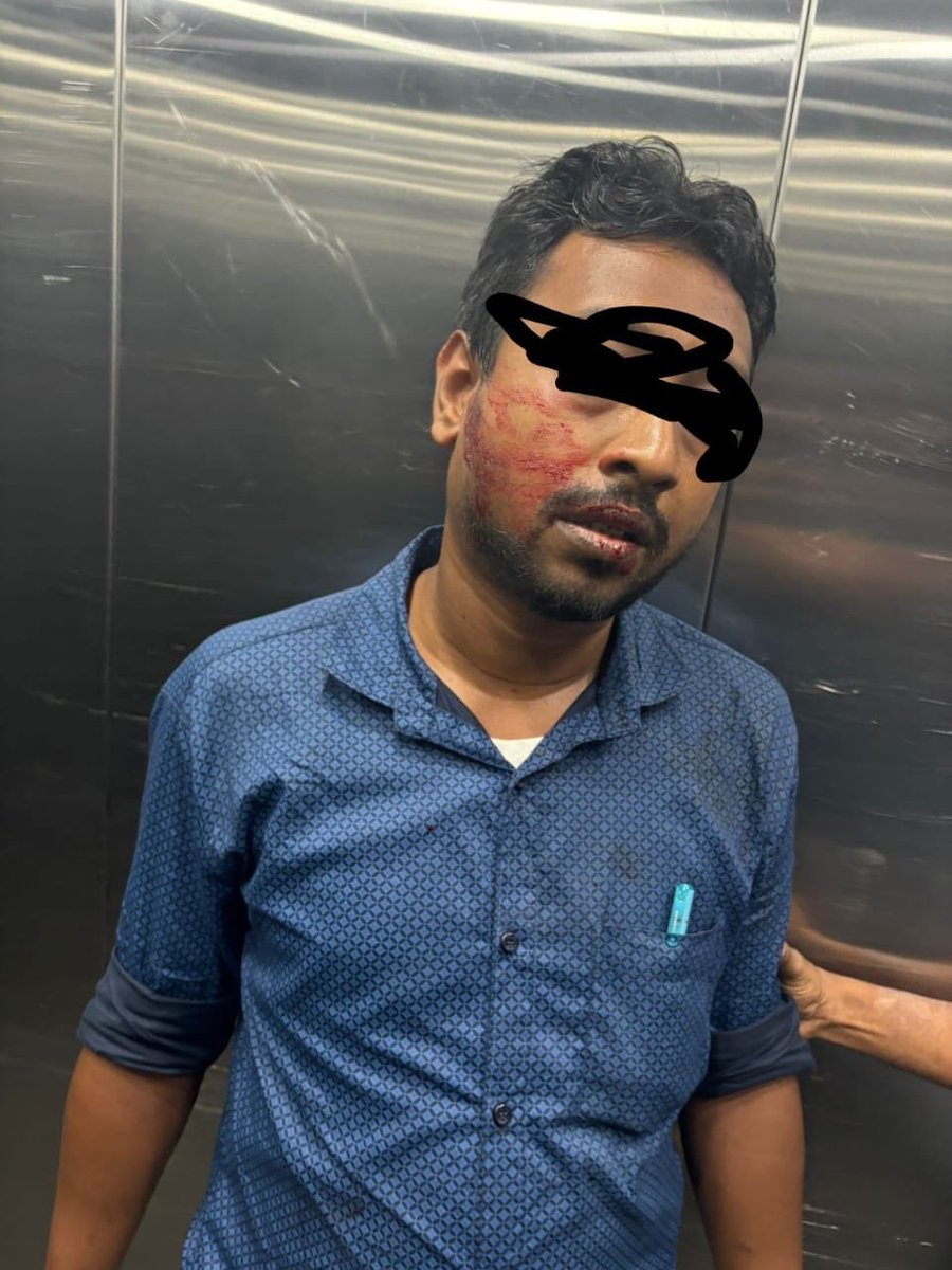 sarkari_doctor's tweet photo. Again attack on Ortho PGT un IPGMER and SSKM Hospital trauma centre by patient party.   #kolkatahorror  continues https://t.co/BwnccE2ElK