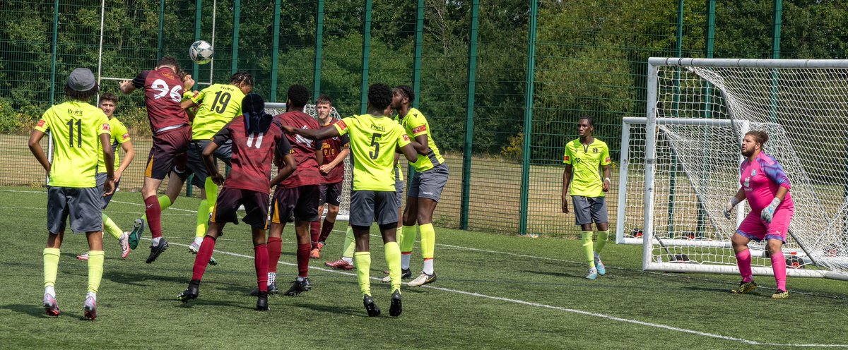 DagenhamUTD_FC's tweet photo. Some more snaps from yesterday’s well contested Pre Season game for the reserves vs @GraysAthleticFC Res. 

Two good young sides going to battle in the ☀️ ⚽️

A thoroughly entertaining game throughout 👏🏼 

#UpTheDaggers ⚔️⚽️ https://t.co/MAdLrVHmwo