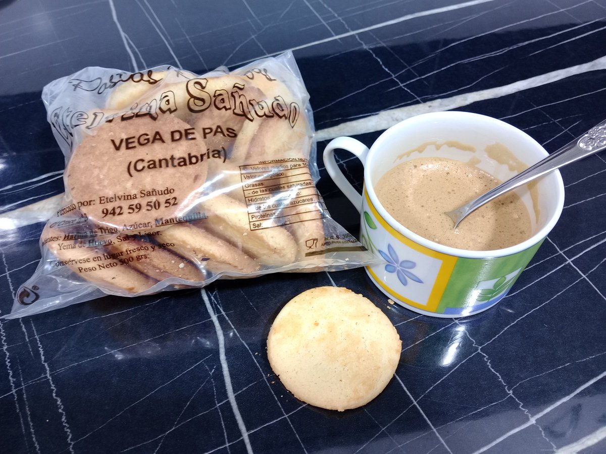 sergiosnbl's tweet photo. El #coffeadict de hoy va acompañado de una delicatessen rustica que ya quisieran todas las "butter cookies" danesas del mundo siquiera acercarse... https://t.co/fBQU4HV6XF
