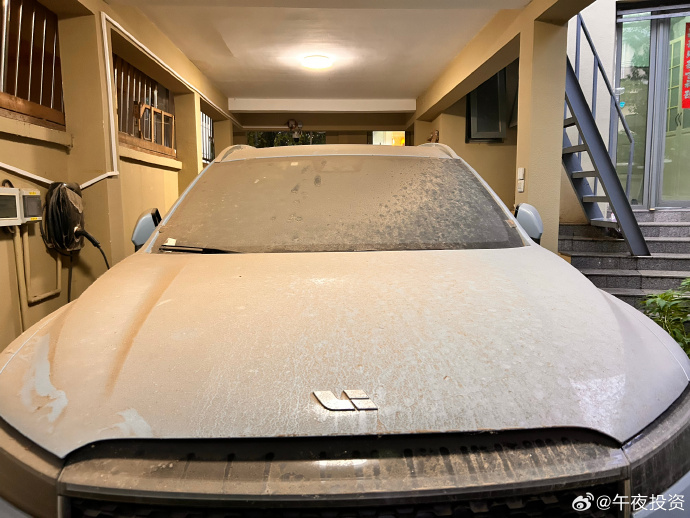 然而大部分人：这个是傻b，那个也是傻b，那个是纯上当的，这个不过是运气好而已，那个只是碰到好时代了，换我碰到这么好的机会我比他还强，这个也是傻b，那个是靠爹的傻b，那个是大傻b https://t.co/xJowYJs7lE