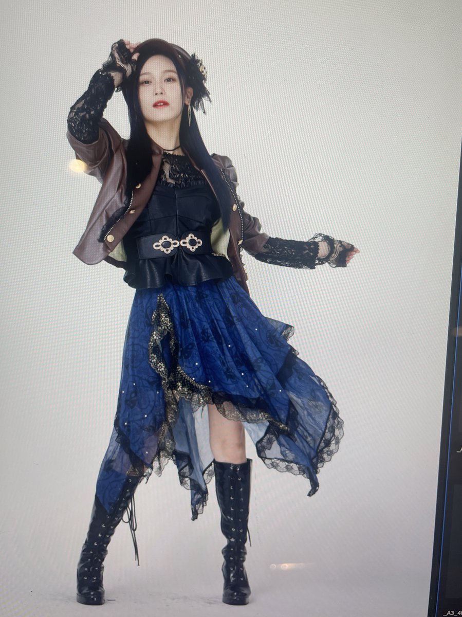 aki_toyonaga's tweet photo. サマステのアーカイブとチャーミーキティちゃんみたいな生写真と生誕グッズ、全部明日までです！！！！！！！！ https://t.co/99jfNoVp0k