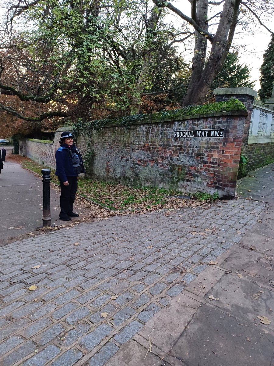 Frognal & Fitzjohn's Police tweet media