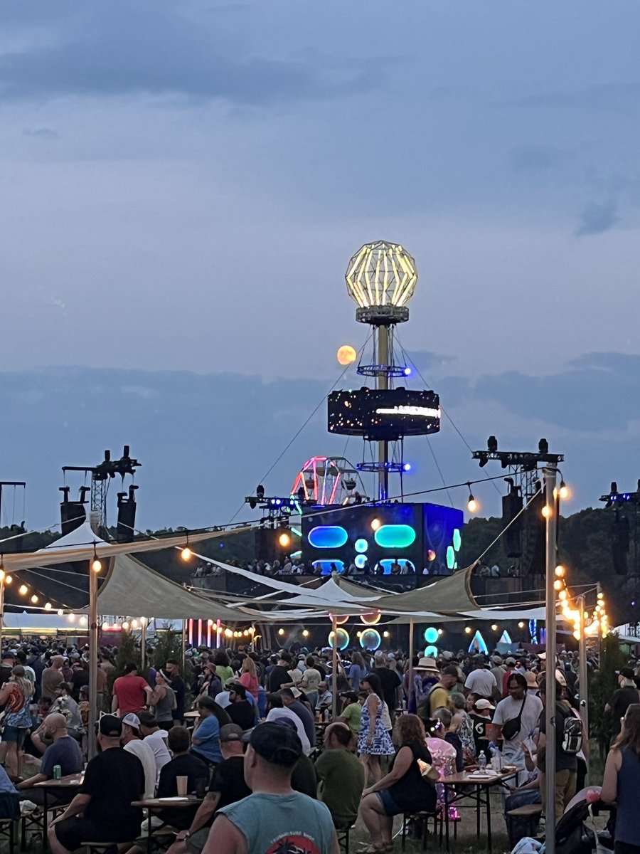 AndrewGeigert's tweet image. #Mondegreen