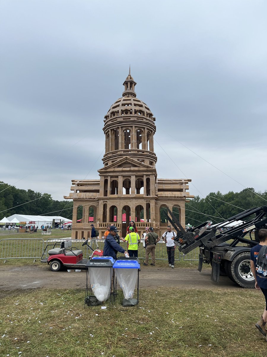 AndrewGeigert's tweet image. #Mondegreen