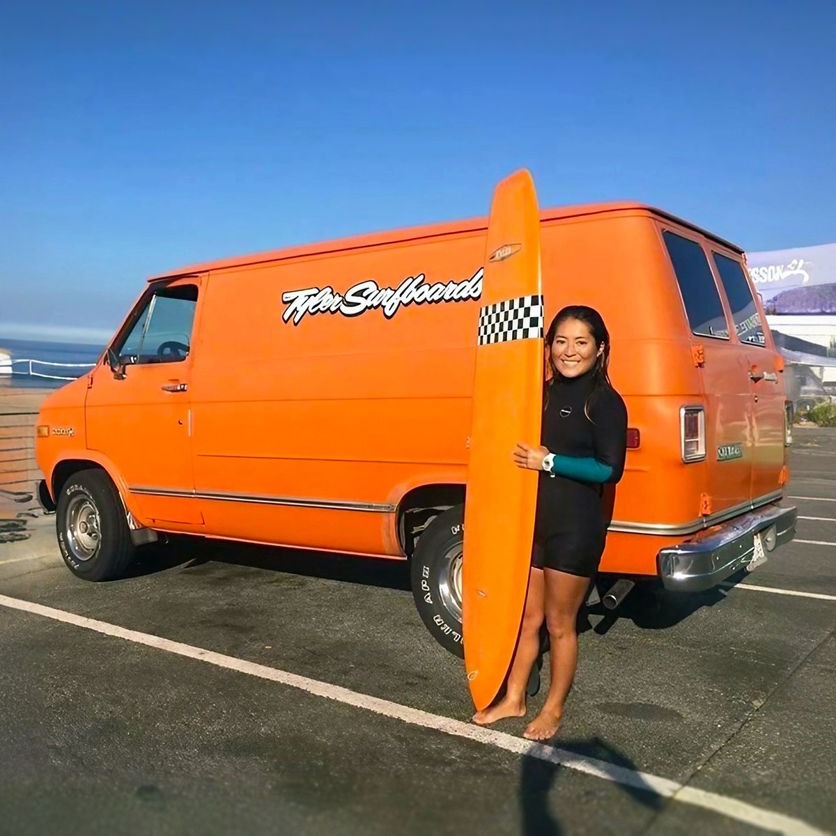 _VanCult_'s tweet photo. Happy Sunday Funday!
..
@tylersurfboards #tagtheowner #tagthemodel
..
#sundayfunday #gm #chevrolet #chevy #chevyvan #gvan #van #vannin #chickswhovan #vannerchicks #vannerbabes #girlsandvans #vanlife #vanporn #vancrush #boogievan #customvan #showvan #vancult #getinandgetiton https://t.co/ABdeLFyLyl