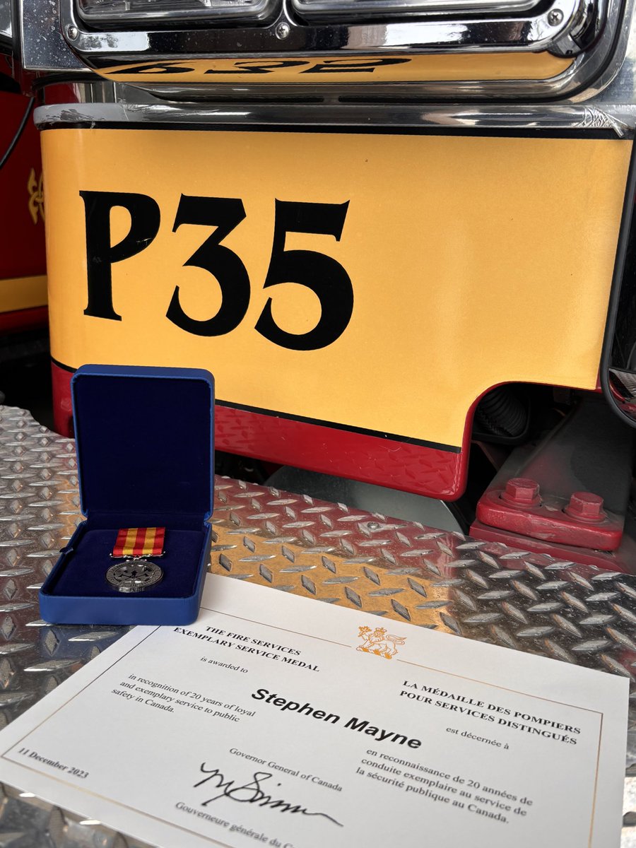 CambridgeFD's tweet photo. Deputy Churchill, Deputy Jamieson and Chief Martin present to Captain Mayne his 20 Year Fire Service Exemplary Service Medal.  

Congratulations Stephen on your commitment and service to Cambridge Fire! 

@CPFFALocal499
 #cbridge #cambridgeconnected https://t.co/3hVe5gVxkS