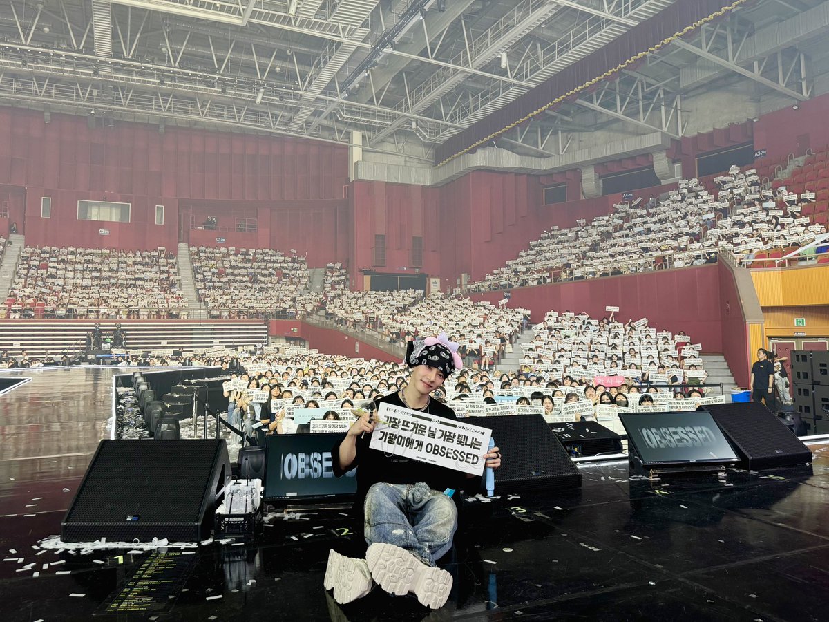 Highlight_AUent's tweet photo. [📸] 2024 LEE GIKWANG SOLO CONCERT [OBSESSED] DAY2

한 자리에 머물지 않는 이기광 님의 끝없는 노력과 열정,
그리고 오롯이 이 순간을 위해 지켜온 여러분의 마음이 더해져 비로소 완성된 [OBSESSED] 
양일간 함께해 주신 라이트 여러분 고맙습니다💚🌹💡

#하이라이트 #HIGHLIGHT
#비스트 #BEAST
#이기광 #LEEGIKWANG
#옵세스드 #OBSESSED