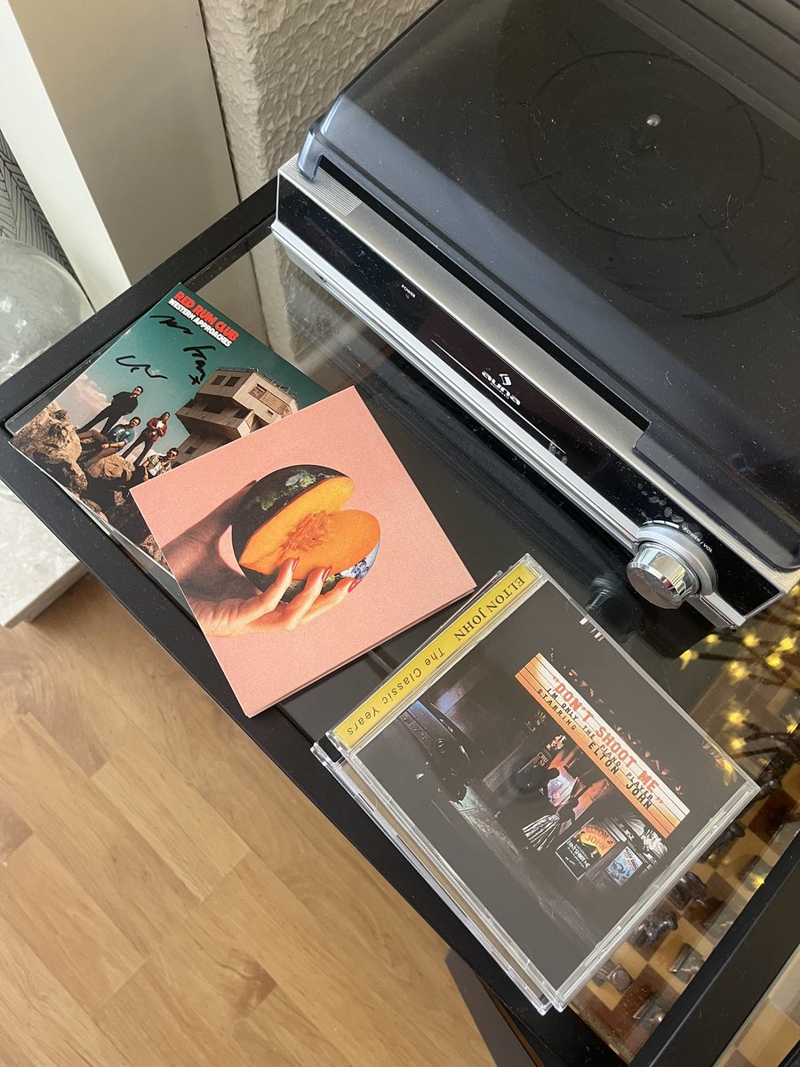 izzycorfield8's tweet photo. @RedRumClub my dad brought me up listening to the likes of Elton John, The Beatles etc… glad to see I’ve had some influence on his listening habits for a change 🙂‍↔️ https://t.co/YYUtkNTAxb