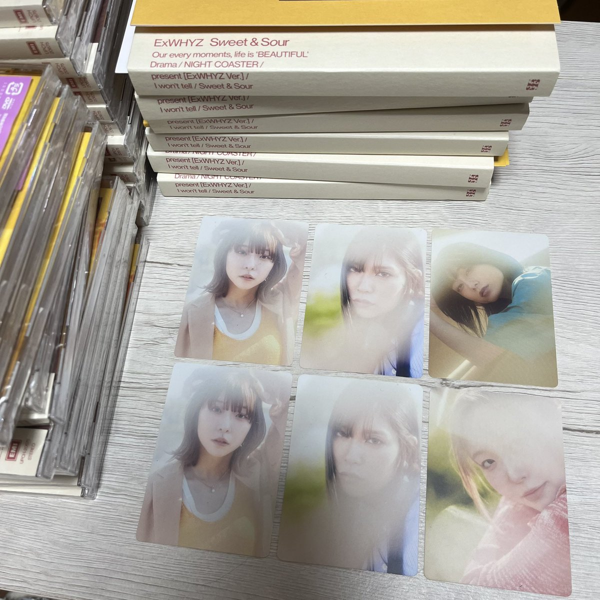 _ki_1_5's tweet photo. ようやく回収全部終わった(と思う)初限もう一枚買った気がしてたけどもう分からん！笑　

トレカ、なうなうゆーきゆーきまゆみきなでした

#Ex_SandS https://t.co/XRS1CNV9t9