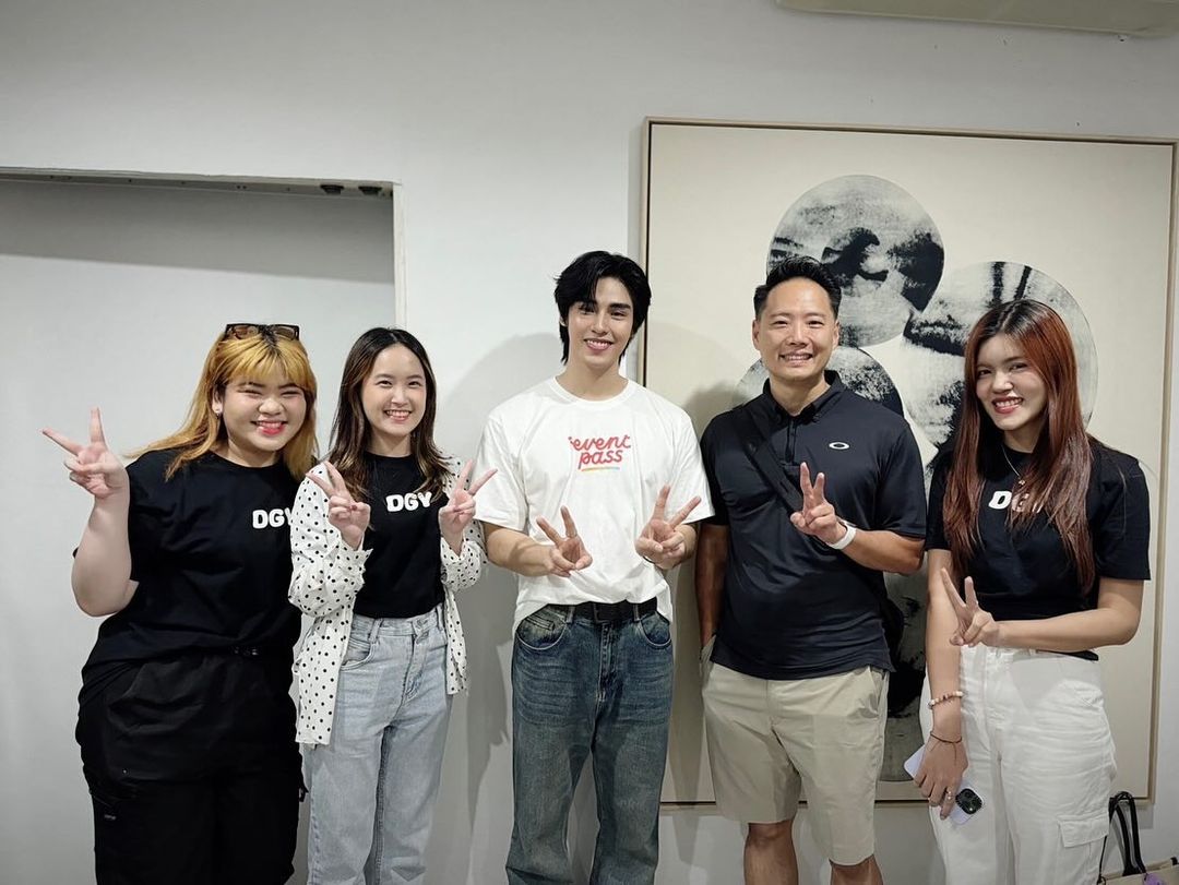 FGUP_46's tweet photo. ขอบคุณพี่ๆน้องๆทุกคนเลยนะคะที่เลี้ยงน้องภูมิ น่ารักมากๆ 🥰🙏🏻
#EventpassxPoom
#poompps @poompps1
#PoomPhuripan https://t.co/VJn0xbpF7f