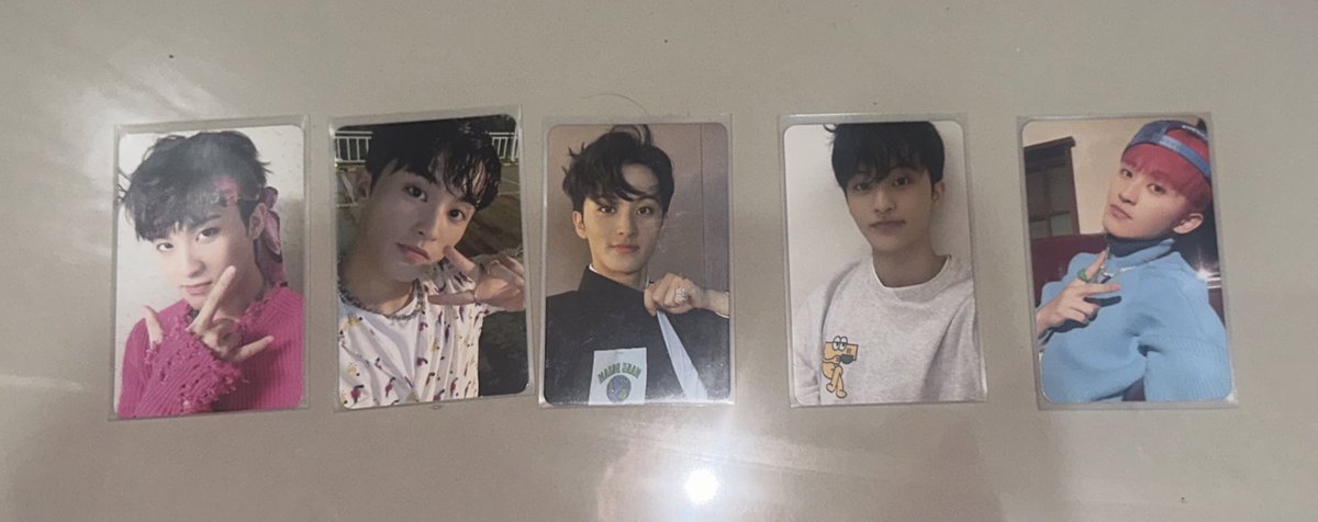 awkwardinaa's tweet photo. WTS PC ALBUM NCT MARKLEE, HAECHAN, TAEYONG,DOYOUNG OFFER AJA PALING MURAH SEANTERIO TWITTER YUK ABISIN MAU PINDAH RUMAH DAN MAU BAYAR UTANG PLEASEEE https://t.co/EDLG8Io50Q