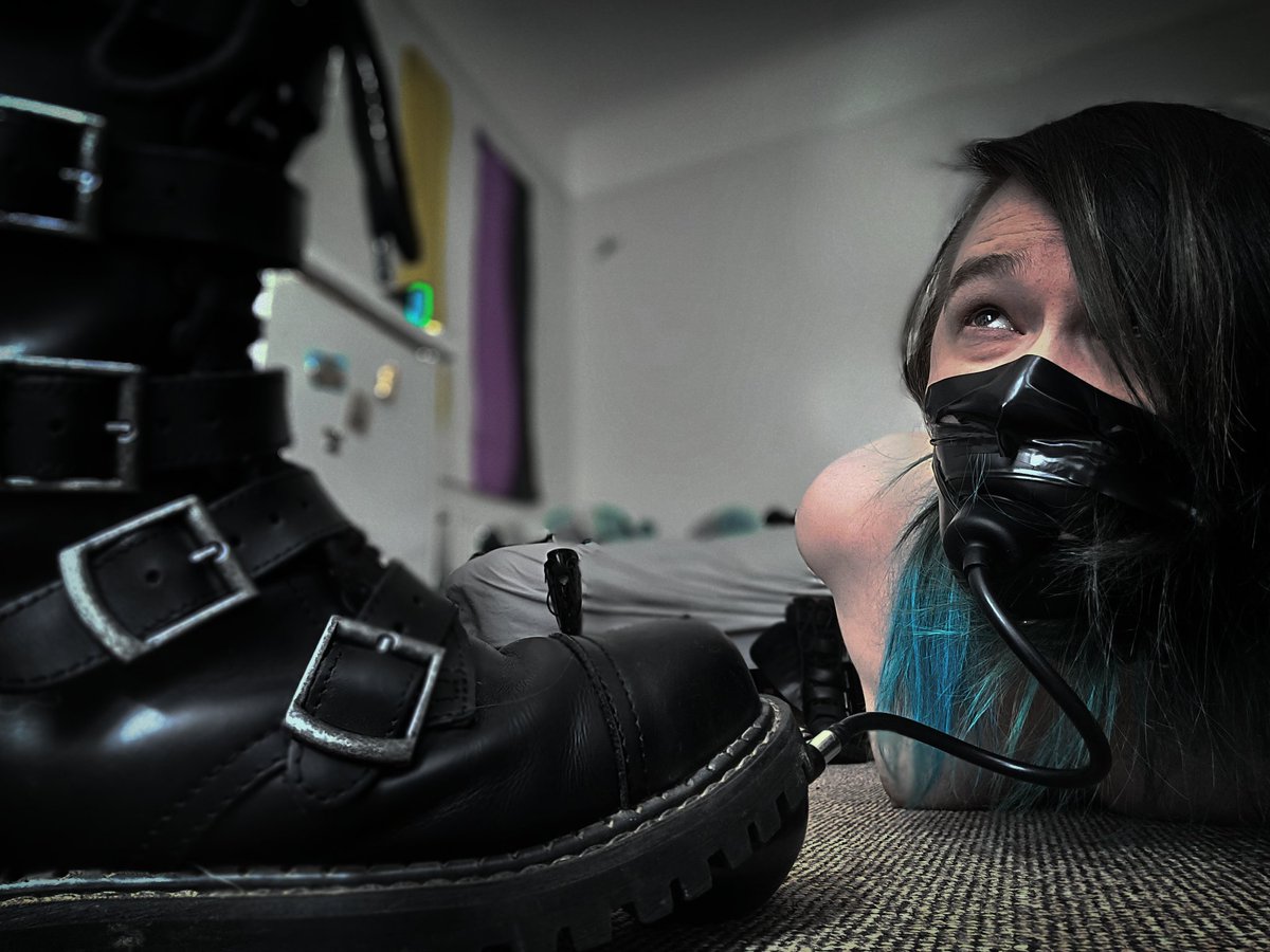 ThatKinkyMuffin's tweet photo. Some otn tape breathplay + inflatable gag 
this was fun https://t.co/GQpltUusbg