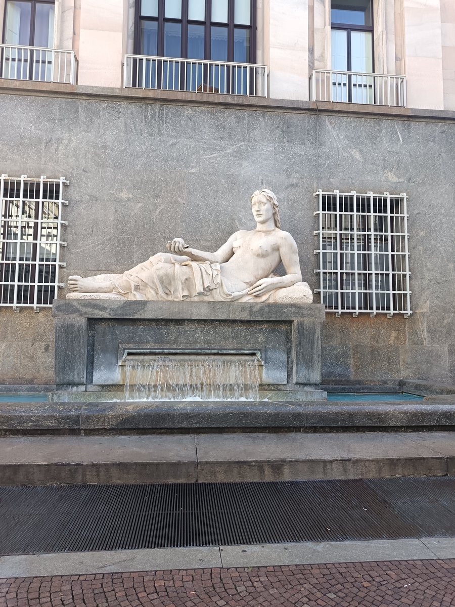 brutgian's tweet photo. La città vivibile. https://t.co/5E9WSqu8X2