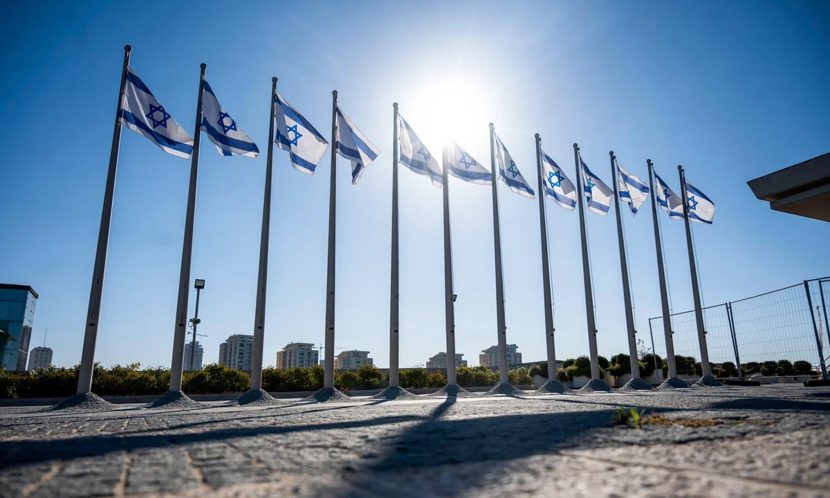 MarioNawfal's tweet photo. 🚨🇮🇱🇺🇸ISRAEL FEARS U.S. LOBBYING LAW COULD IMPACT ADVOCACY EFFORTS

Leaked documents reveal that the Israeli government sought legal advice on how to navigate the U.S. Foreign Agents Registration Act (FARA), concerned that it could entangle American groups working with Israel.

Emails show Israeli officials considered creating a new American nonprofit to avoid FARA's scrutiny, which would require disclosure of foreign-backed lobbying.

The discussions focused on the "PR commando unit" Kela Shlomo, later rebranded as Concert, which aimed to counter the BDS movement. The documents were leaked by a hacktivist group and analyzed by Amnesty International.

Source: The Guardian